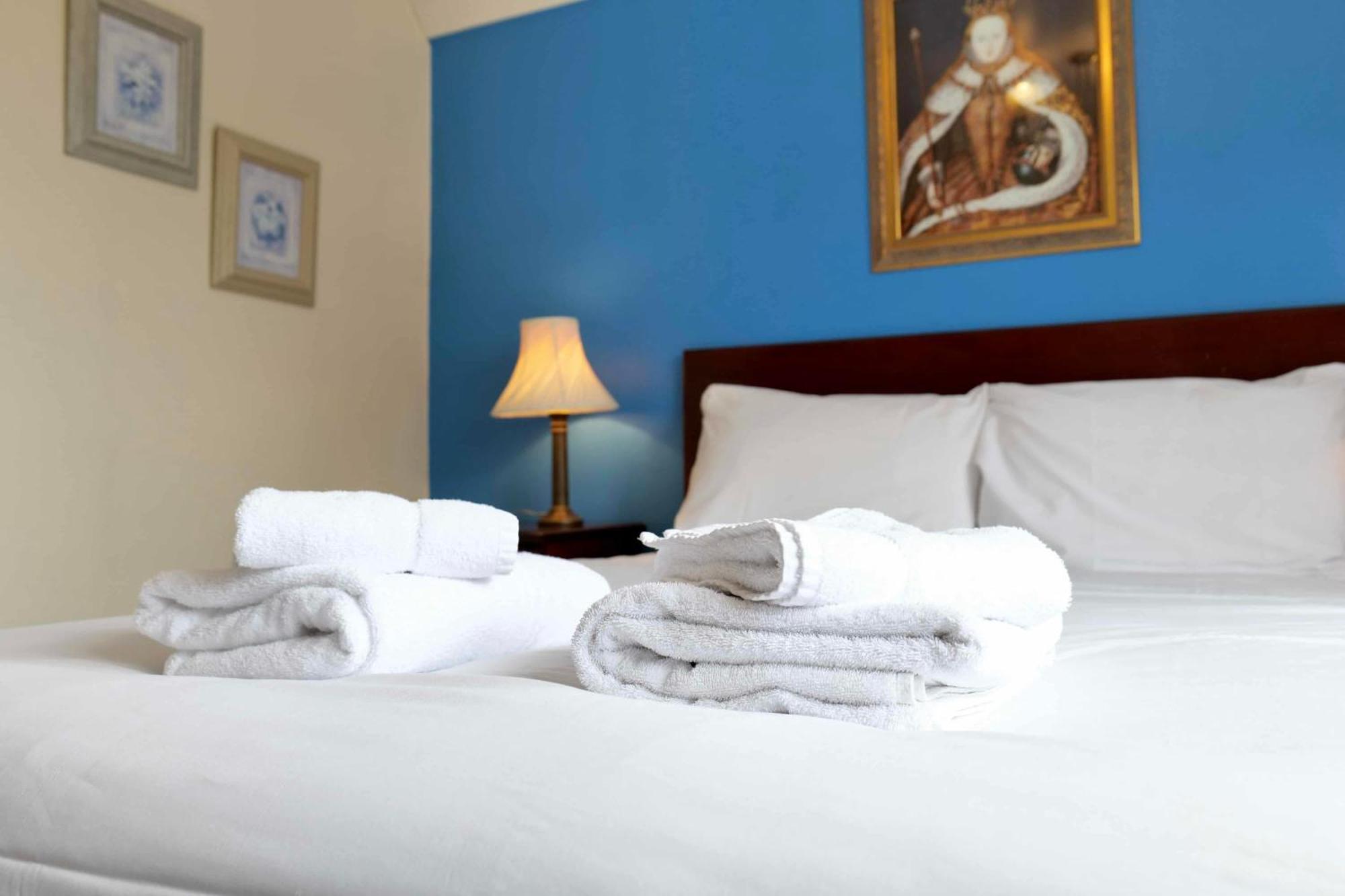 The Mary Arden 3*