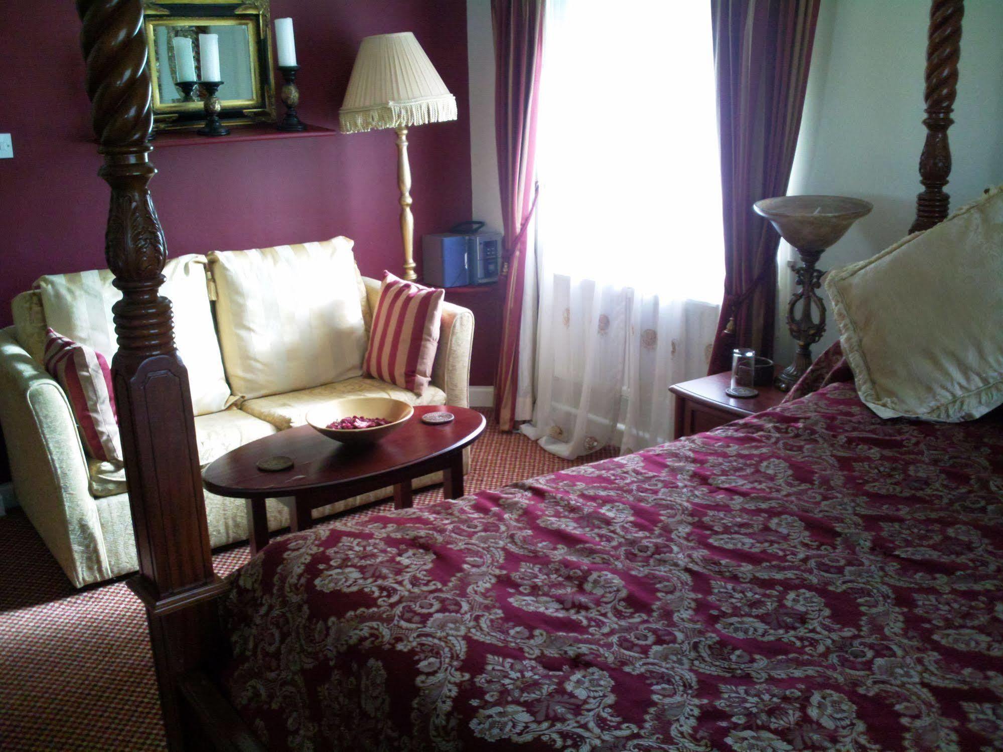 The Mary Arden 3*